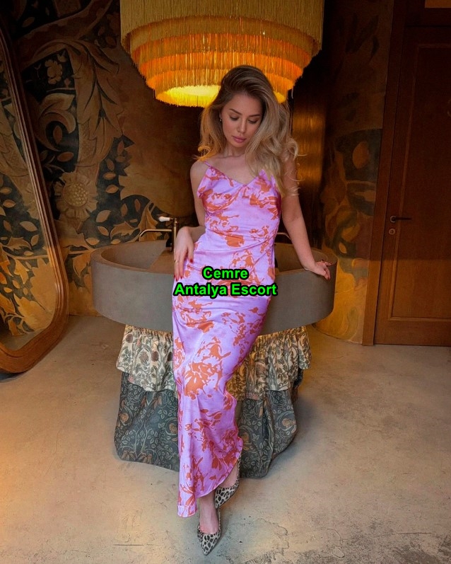 antalyaescortcemre-3 Antalya Escort Cemre Escort Camiasında Kraliçe Benim!